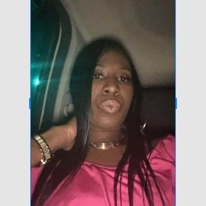 Meet your Posher, Monique